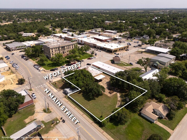 102 W Fox St, Caldwell, TX à vendre - Photo de l’immeuble – Image 2 sur 36