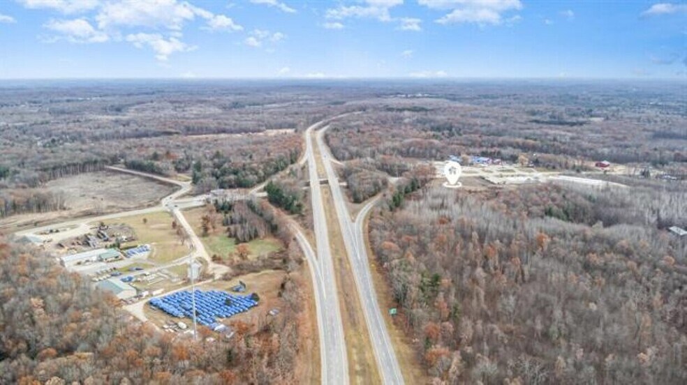 N Clare Ave, Harrison, MI à vendre - Aérien – Image 2 sur 6
