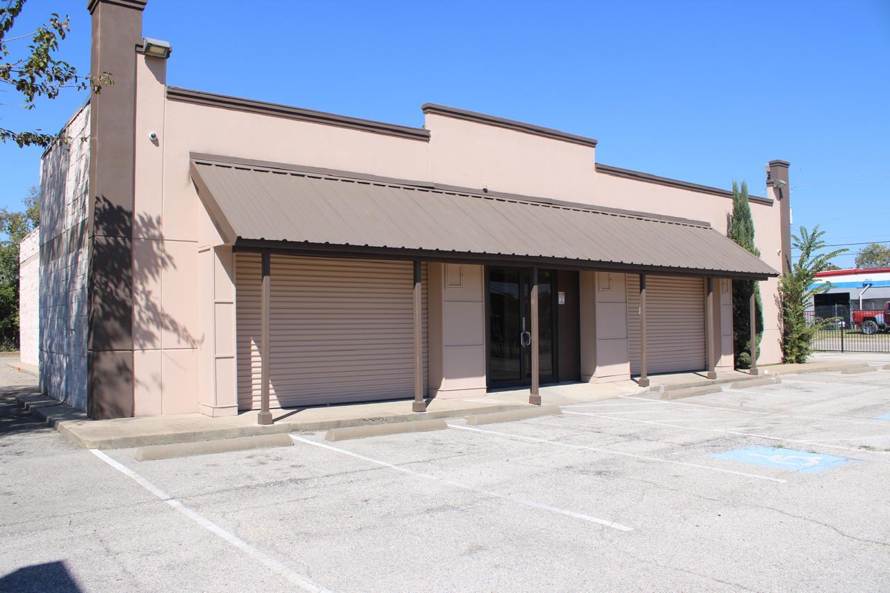1619 Martin Luther King Junior Blvd, Dallas, TX à louer Photo principale– Image 1 sur 11