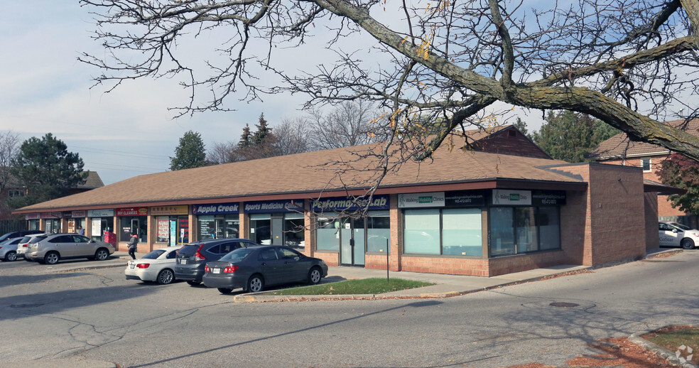 2 Corby Rd, Markham, ON à louer - Photo de l’immeuble – Image 3 sur 3
