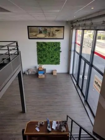 Plus de détails pour Local d’activités à vendre