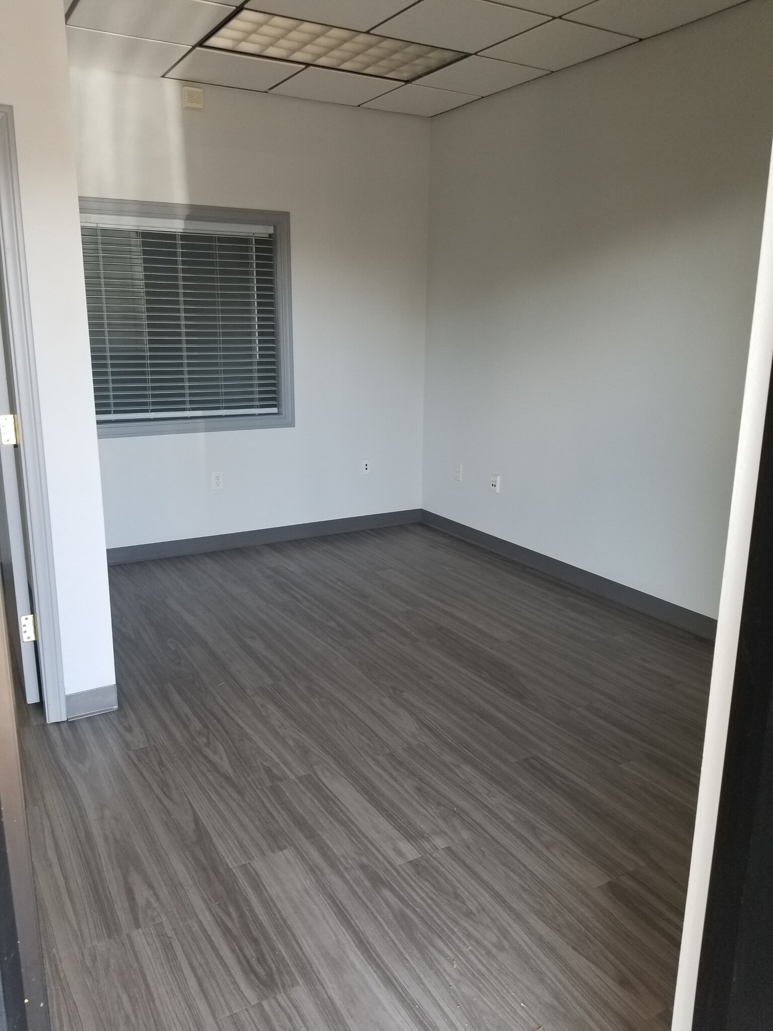 7211 W Charleston Blvd, Las Vegas, NV à louer Photo intérieure– Image 1 sur 4