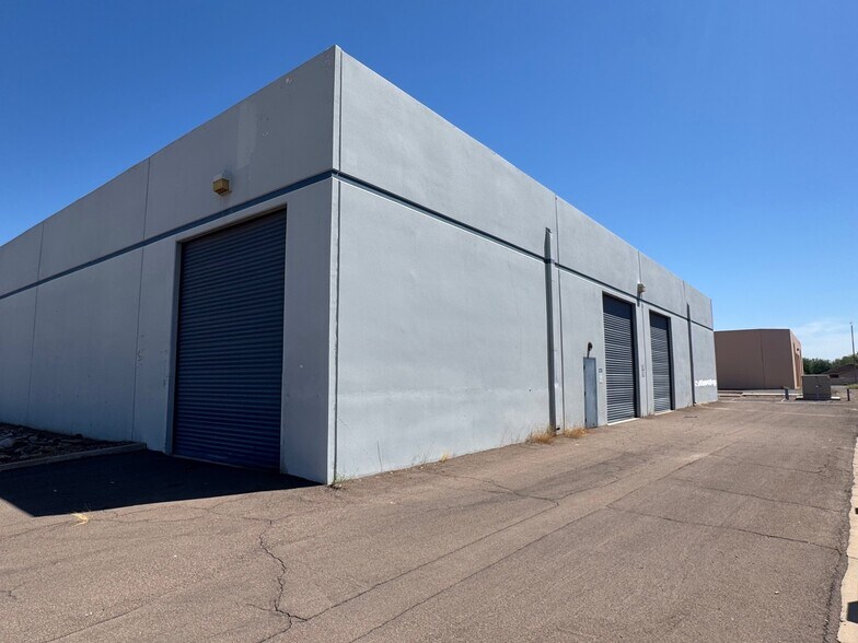 2665 S La Luna, Goodyear, AZ à vendre - Photo de l’immeuble – Image 2 sur 12