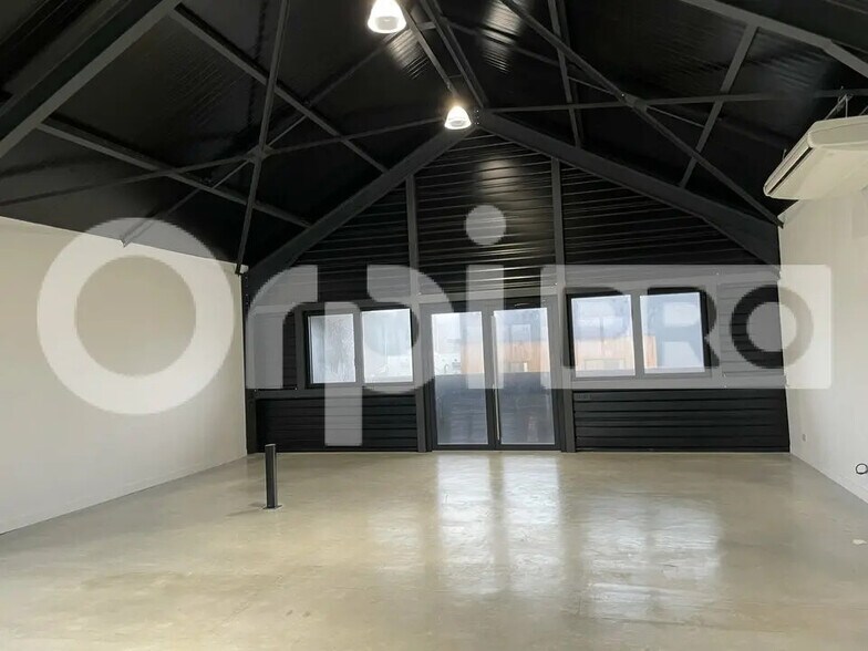 Bureau dans Guérande à louer - Photo de l’immeuble – Image 1 sur 3