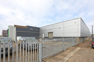 Plus de détails pour West Dock St, Hull - Industriel/Logistique à louer
