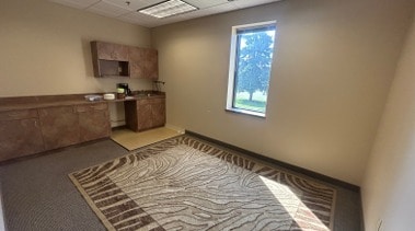 375-397 Bridgepoint Dr, South Saint Paul, MN 55075 - Lot 375 -  - Photo intérieure - Image 1 of 2