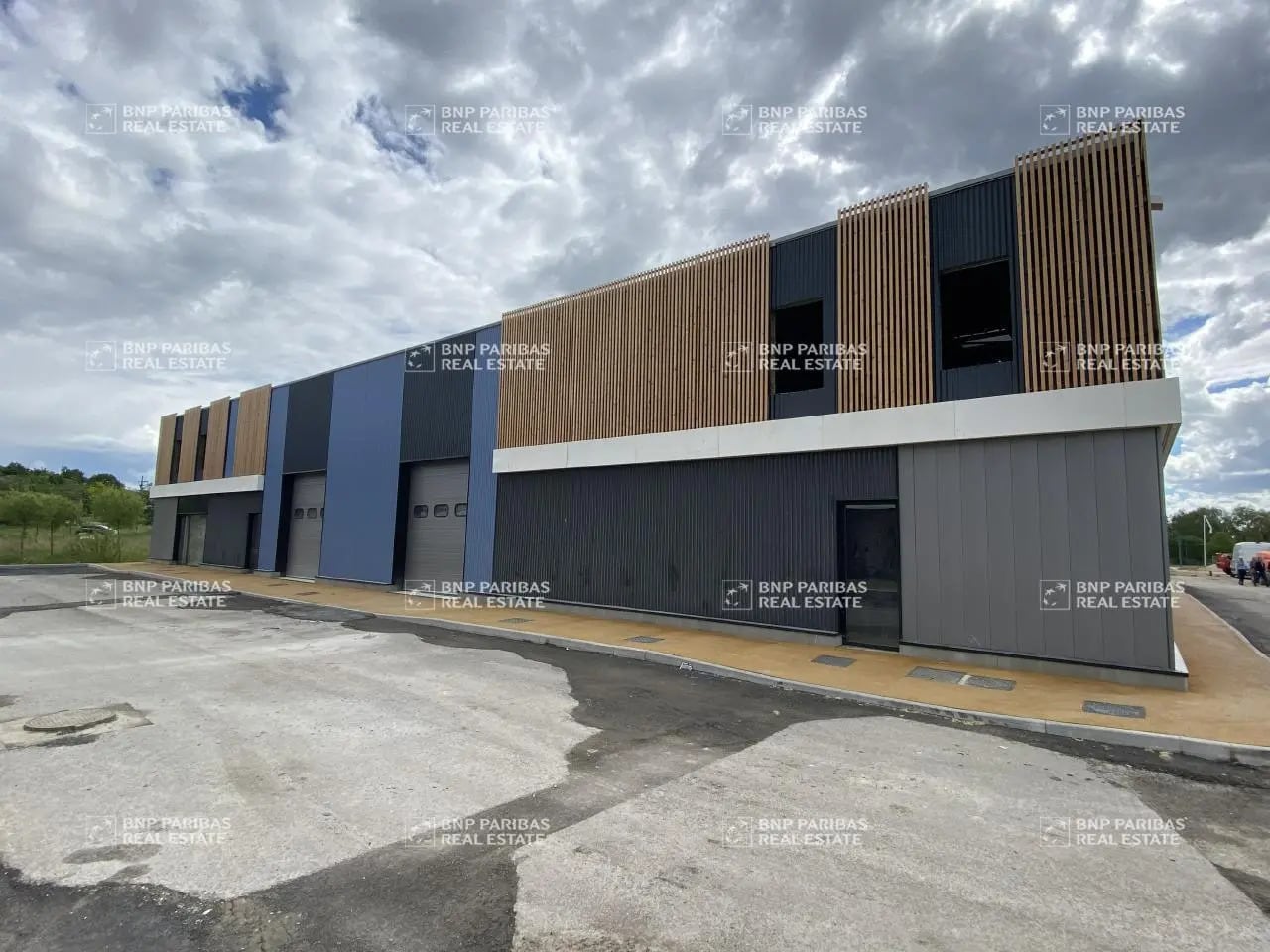 Local d'activités dans Sin-le-Noble à vendre Photo de l’immeuble– Image 1 sur 11