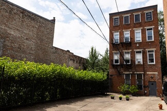 Plus de détails pour 2035 Elm St, Cincinnati, OH - Logement à vendre