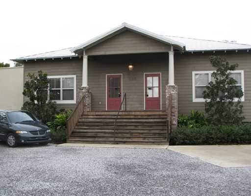 306 Pine St & 209-211 Saint John St portefeuille de 2 biens à vendre sur LoopNet.fr Photo principale– Image 1 sur 3