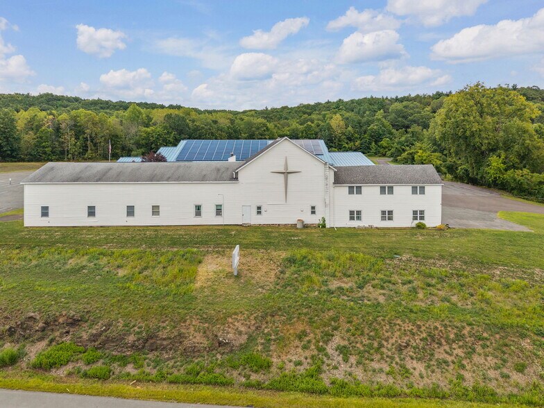 1688 Us-9, Castleton On Hudson, NY à vendre - Photo de l’immeuble – Image 2 sur 8