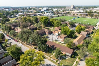 4 College Ct, Louisville, KY - VUE AÉRIENNE  vue de carte - Image1