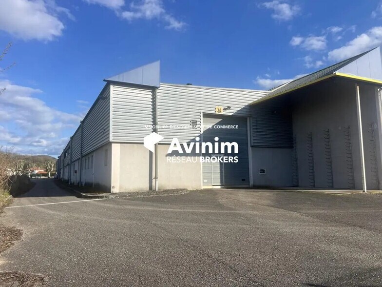 Industriel/Logistique dans Crémieu à vendre - Photo principale – Image 2 sur 16