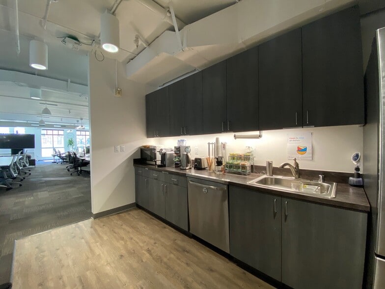 153 Castro St, Mountain View, CA à louer - Photo de l’immeuble – Image 2 sur 17