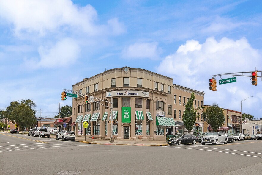 280 Broad Ave, Palisades Park, NJ à louer - Photo de l’immeuble – Image 2 sur 6