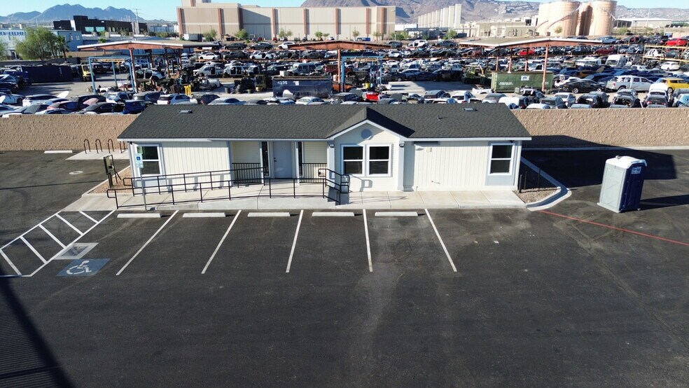 1735 Athol Ave, Henderson, NV à louer - Photo de l’immeuble – Image 2 sur 20