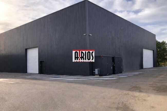 Plus de détails pour Industriel/Logistique à louer