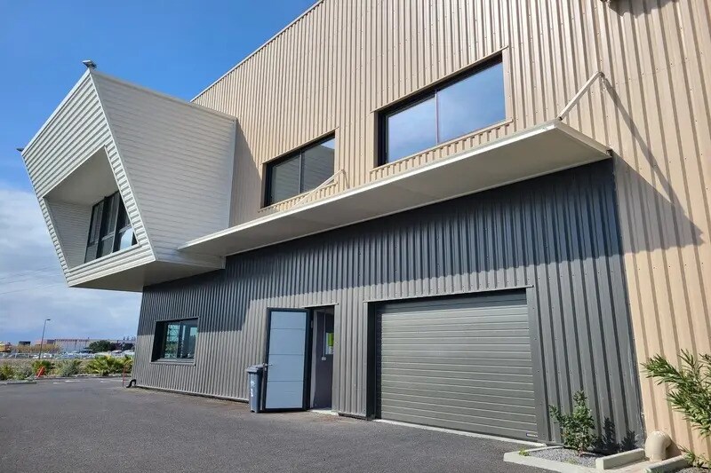 Local d’activités dans Sète à louer - Photo de l’immeuble – Image 3 sur 7