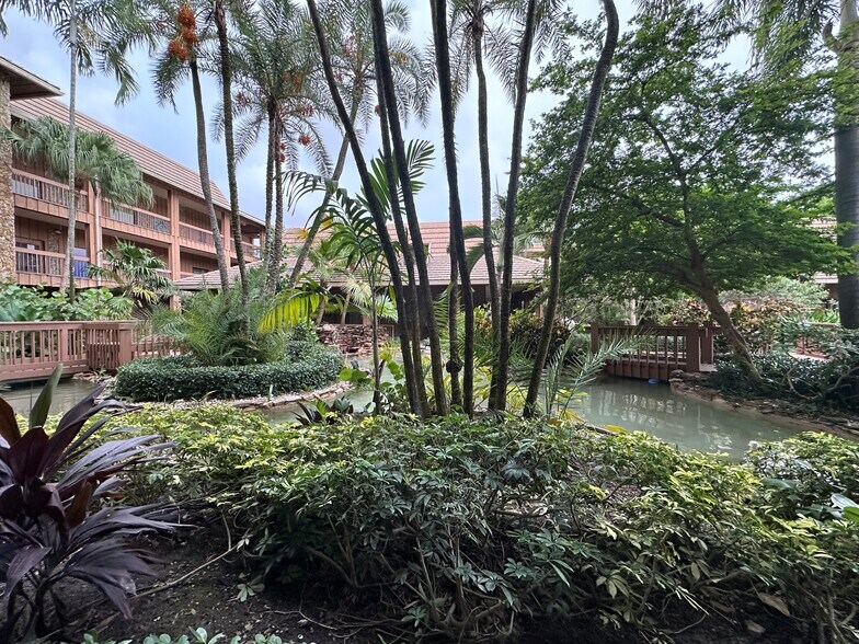 7800 W Oakland Park Blvd, Sunrise, FL à vendre - Photo de l’immeuble – Image 3 sur 22