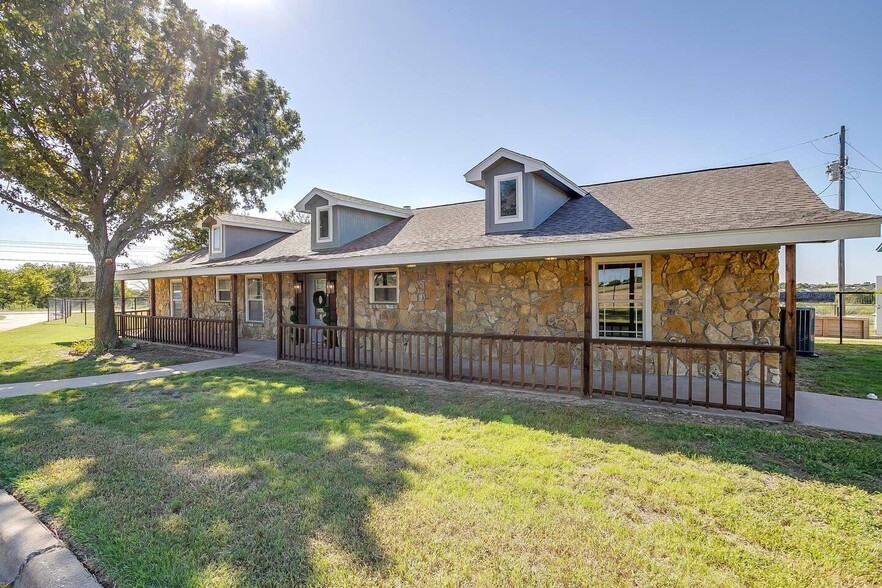12001 FM 2331, Godley, TX à vendre - Photo de l’immeuble – Image 3 sur 17