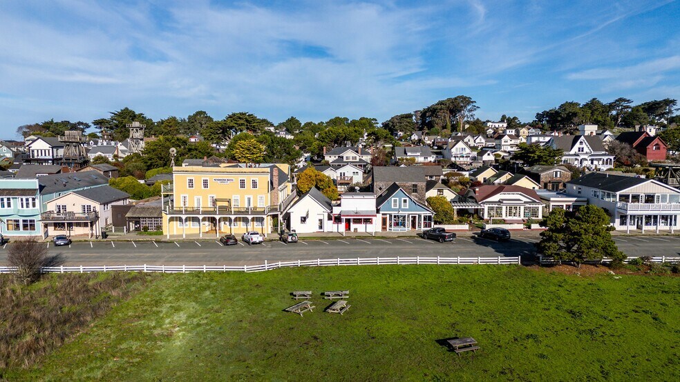 45070 Main St, Mendocino, CA à vendre - Photo principale – Image 1 sur 10