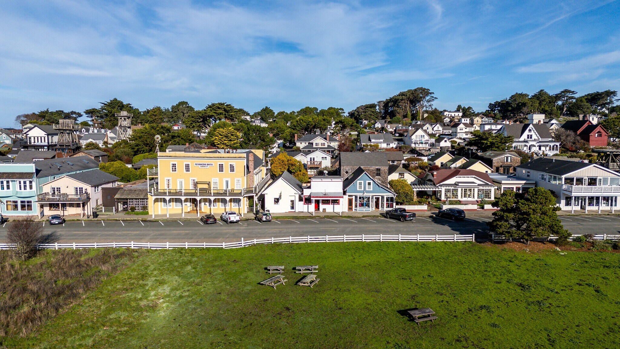 45070 Main St, Mendocino, CA à vendre Photo principale– Image 1 sur 11