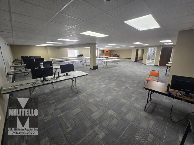 60 Main St, Hamburg, NY à louer - Photo intérieure – Image 3 sur 7