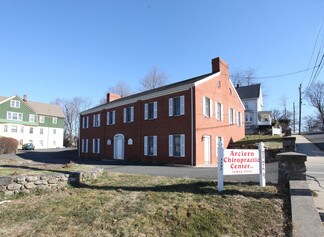 Plus de détails pour 1127 W Main St, Waterbury, CT - Bureau à louer