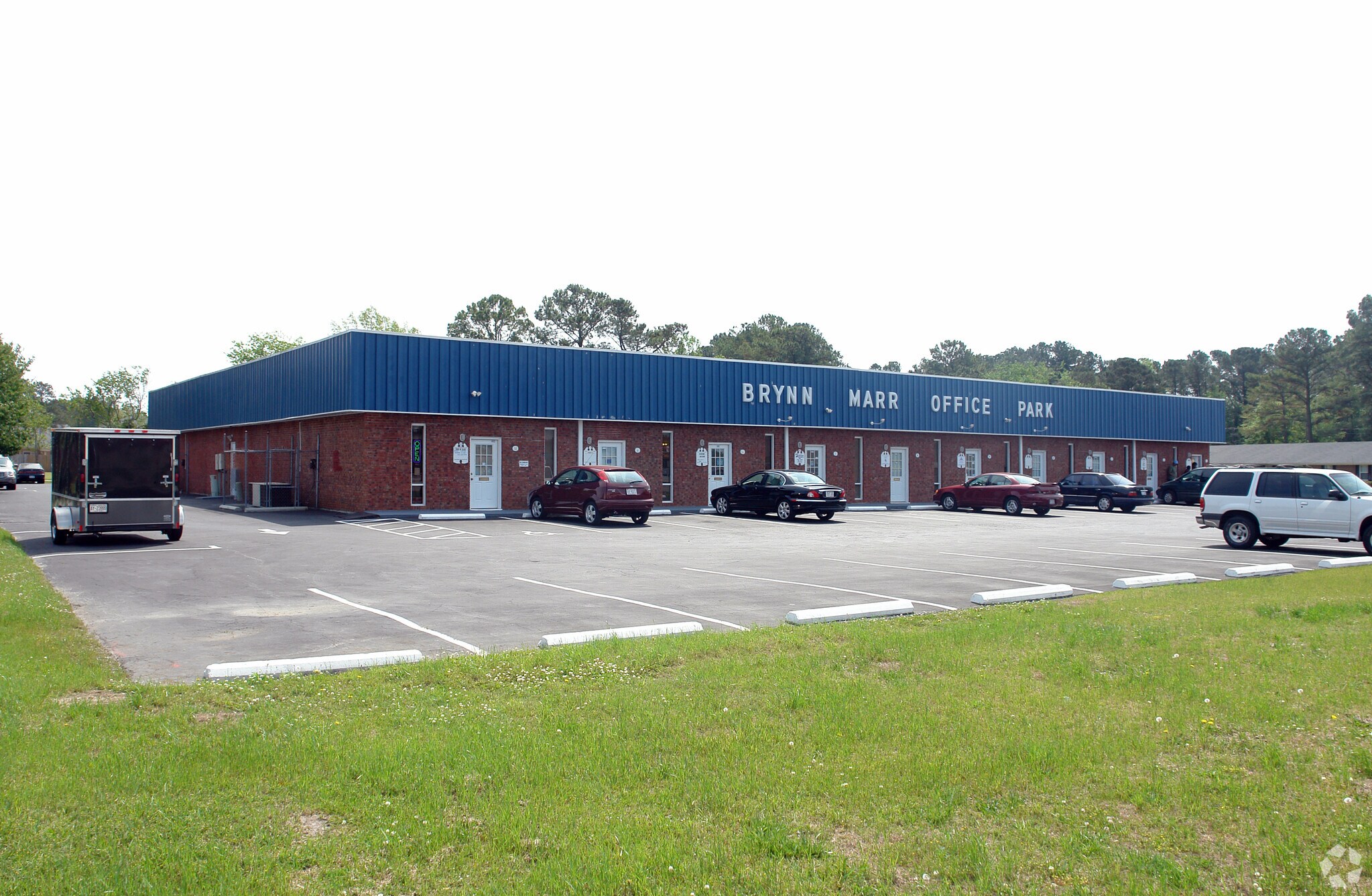 99 Village Dr, Jacksonville, NC à louer Photo principale– Image 1 sur 3