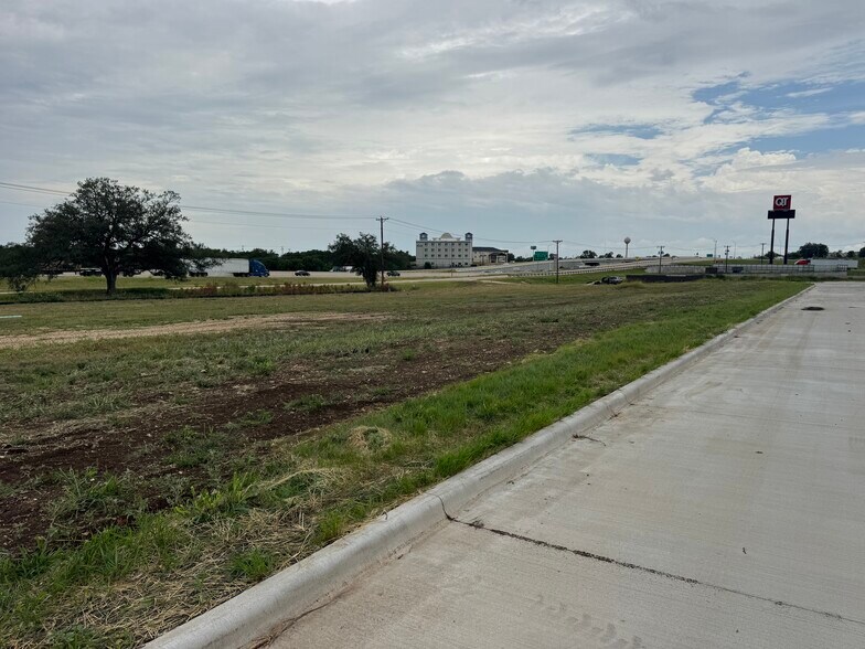 3050 Celts Dr, Salado, TX à vendre - Photo de l’immeuble – Image 1 sur 5