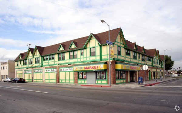 4369-4375 S Van Ness Ave, Los Angeles, CA à louer - Photo de l’immeuble – Image 2 sur 9