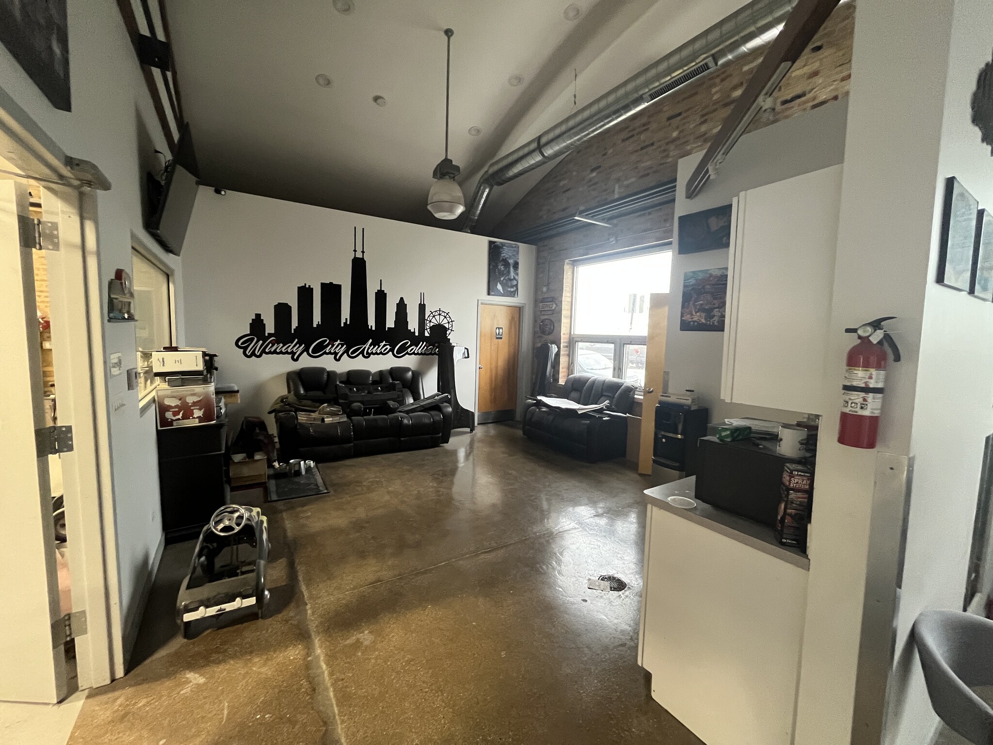 4970 N Elston Ave, Chicago, IL à louer Photo intérieure– Image 1 sur 10