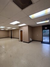 2945 Stone Hogan Connector Rd, Atlanta, GA à louer Photo intérieure– Image 2 sur 4