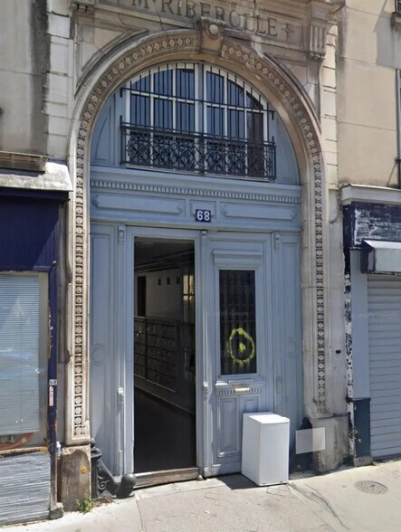 Local commercial dans Paris à vendre - Photo de l’immeuble – Image 2 sur 3