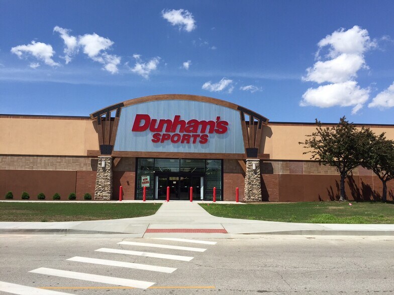 2520 25th St, Columbus, IN à louer - Photo de l’immeuble – Image 2 sur 7