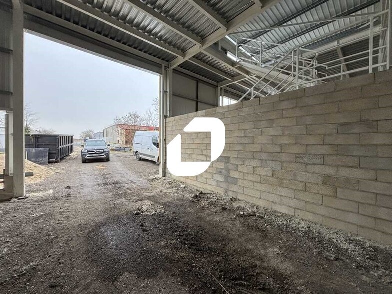 Local d’activités dans Bondoufle à louer - Photo de la construction – Image 3 sur 4