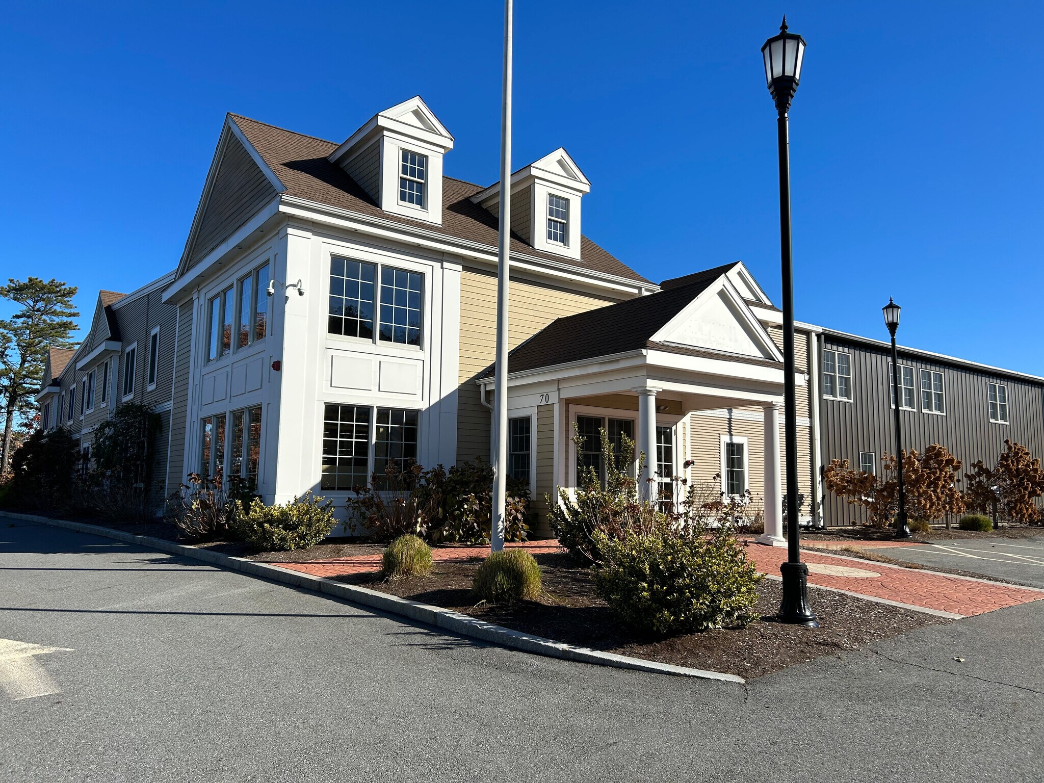 70 Industrial Park Rd, Plymouth, MA à vendre Photo de l’immeuble– Image 1 sur 4