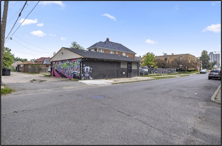 8030 Pitt St, Detroit, MI à vendre - Photo de l’immeuble – Image 3 sur 5