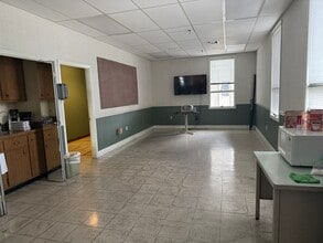 3580-3588 Work Dr, Fort Myers, FL à louer Photo intérieure– Image 2 sur 3