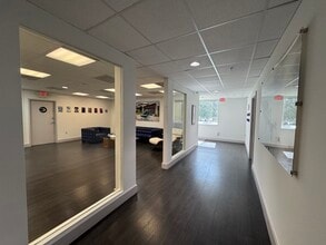 935 NW 31st Ave, Pompano Beach, FL à louer Photo intérieure– Image 2 sur 10