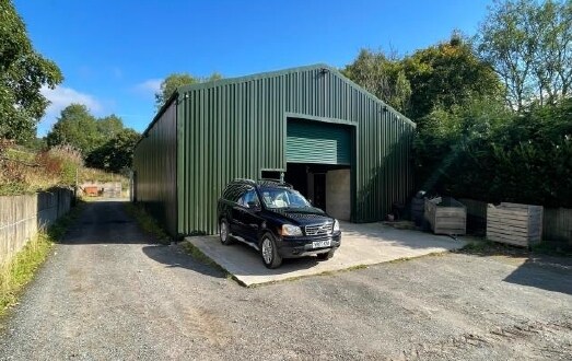 Harrup Court Road Diggle portefeuille de 2 biens à vendre sur LoopNet.fr - Photo principale – Image 2 sur 2