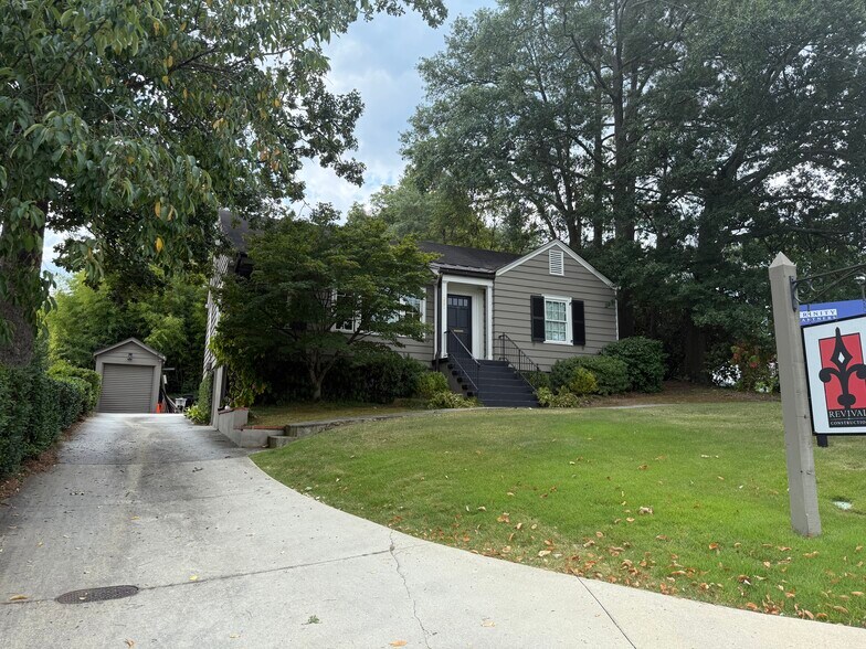 1991 Rockledge Rd NE, Atlanta, GA à louer - Photo de l’immeuble – Image 2 sur 14