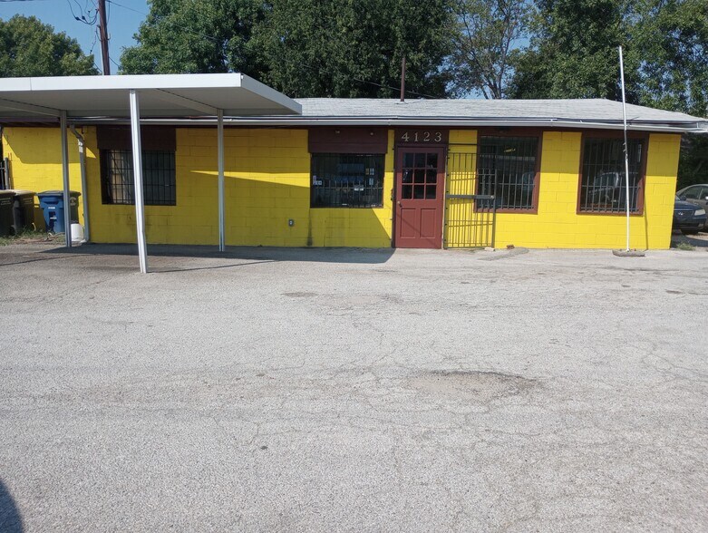 4123 S Lancaster Rd, Dallas, TX à vendre - Photo de l’immeuble – Image 3 sur 18