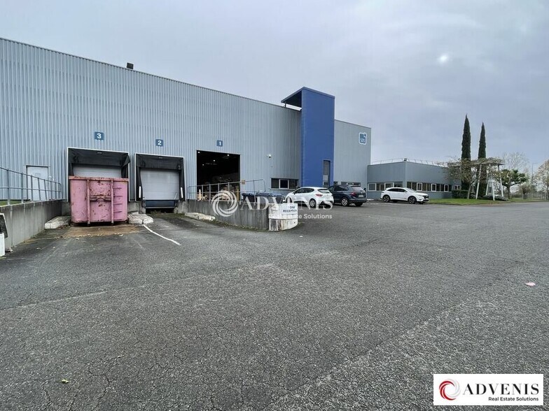 Industriel/Logistique dans Blanquefort à louer - Photo de l’immeuble – Image 1 sur 8