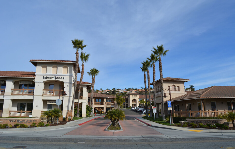 300 James Way, Pismo Beach, CA à louer - Photo de l’immeuble – Image 1 sur 3