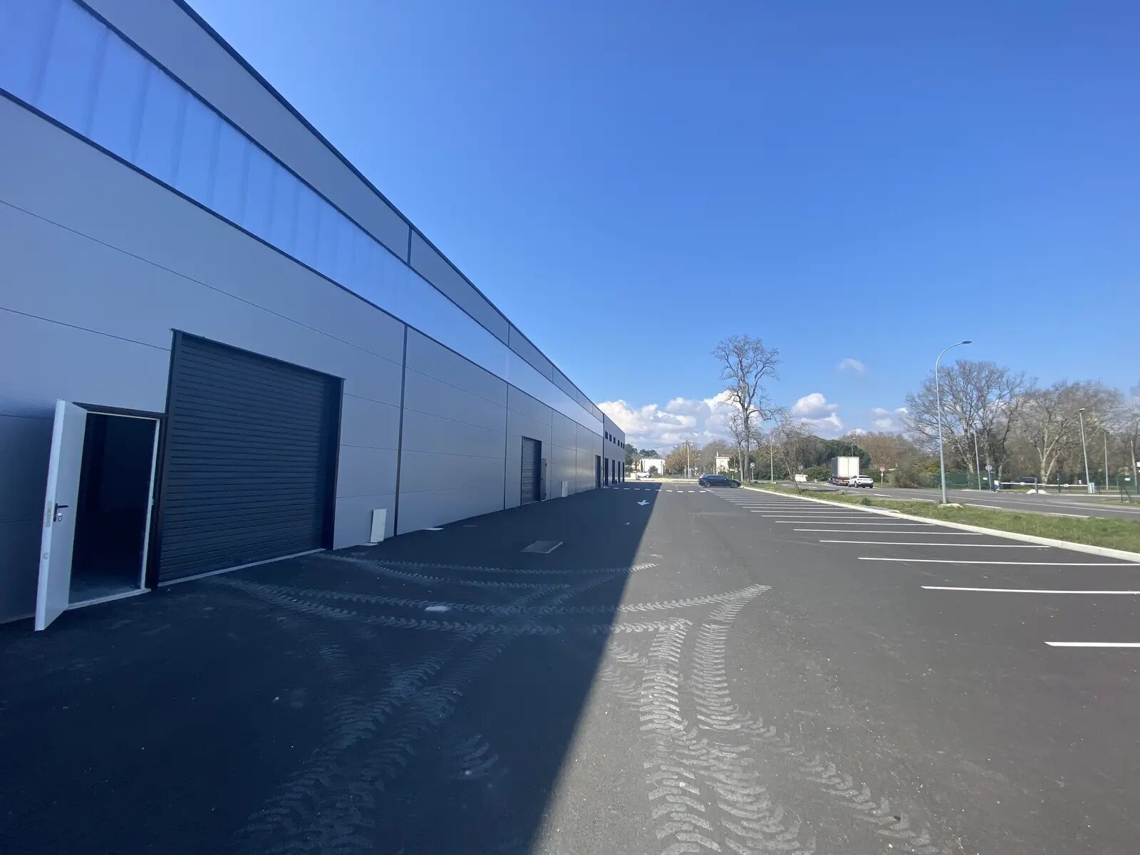 57 Avenue Du Maréchal De Lattre De Tassigny, Cestas à louer Photo de l’immeuble– Image 1 sur 9