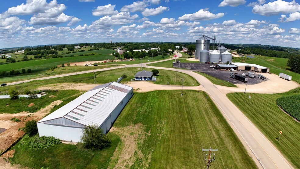 674 County Road O, Mineral Point, WI à vendre - Photo de l’immeuble – Image 3 sur 36