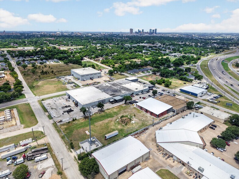 2100 E Richmond Ave, Fort Worth, TX à louer - Aérien – Image 3 sur 9