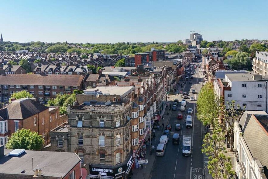 233-235 Kilburn High Rd, Londres à vendre - Photo de l’immeuble – Image 3 sur 5