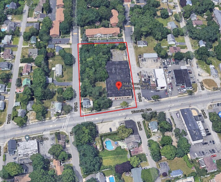 164 Waverly Ave, Patchogue, NY à louer - Photo de l’immeuble – Image 3 sur 7