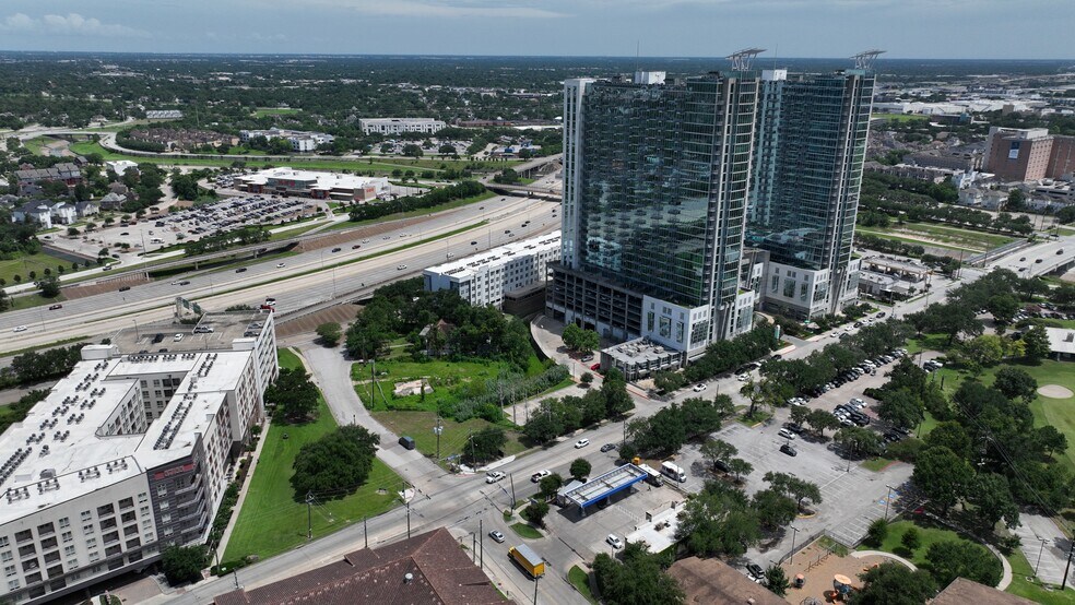 2220 Macgregor Way, Houston, TX à vendre - Photo de l’immeuble – Image 3 sur 4